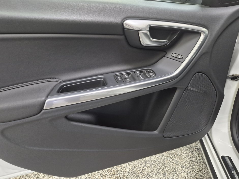 2012 Volvo S60 T5 LEVEL I-5