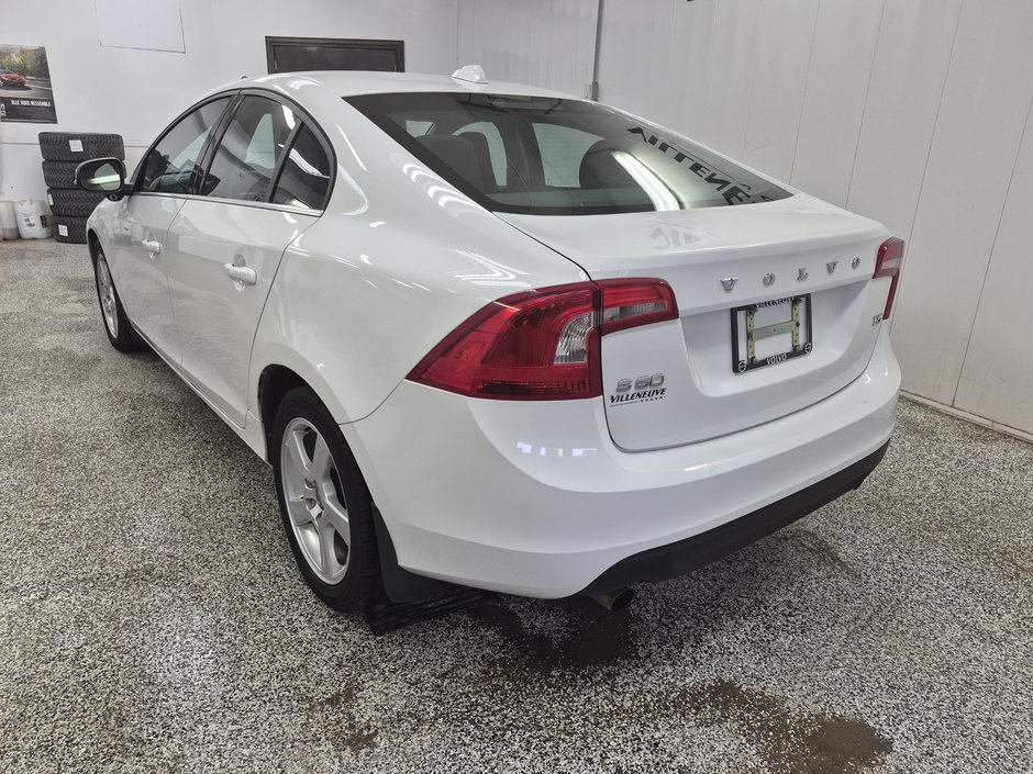 2012 Volvo S60 T5 LEVEL I-2