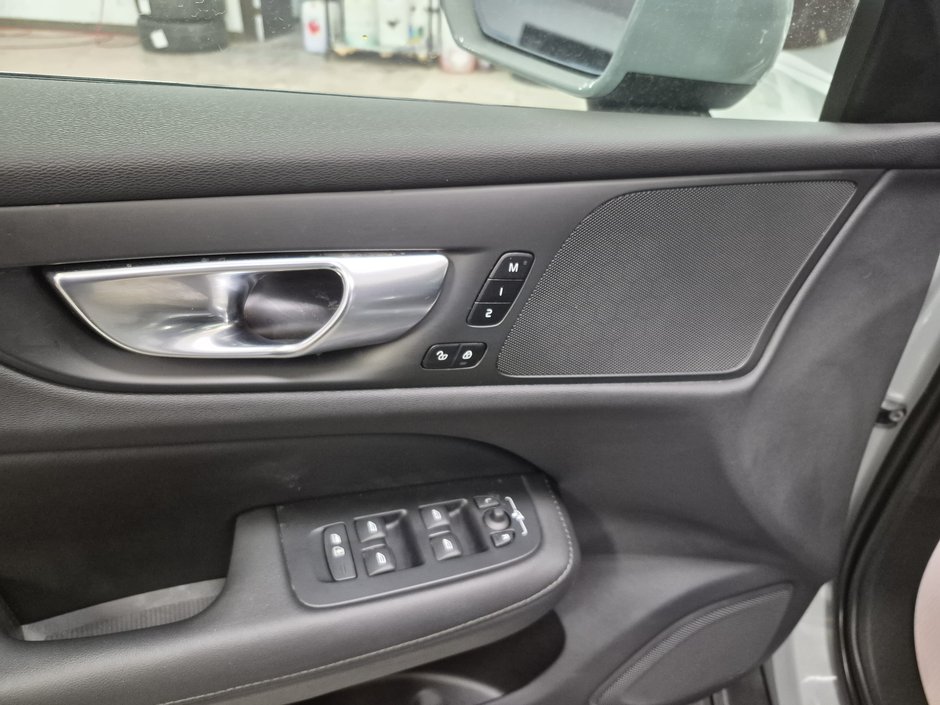 2025 Volvo V60 CROSS COUNTRY PLUS-8