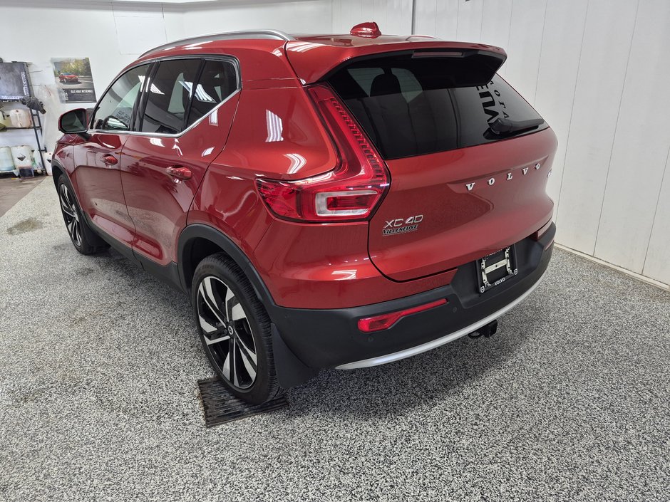 2024 Volvo XC40 ULTIMATE BRIGHT THEME-3