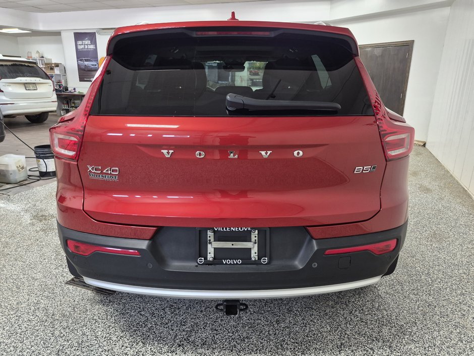 2024 Volvo XC40 ULTIMATE BRIGHT THEME-4