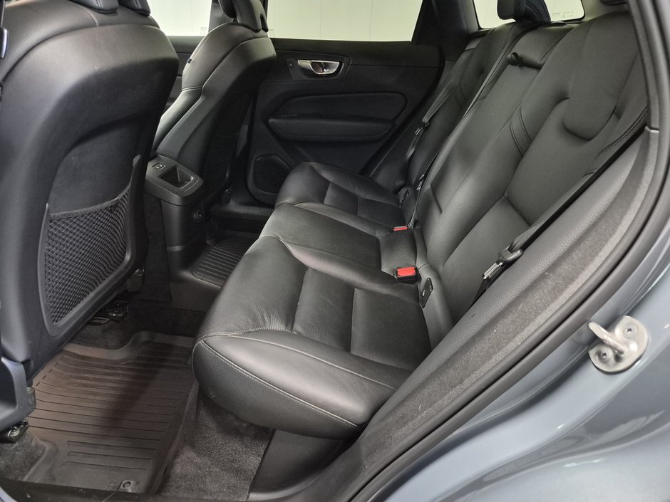 2023 Volvo XC60 RECHARGE PLUS BRIGHT THEME-11