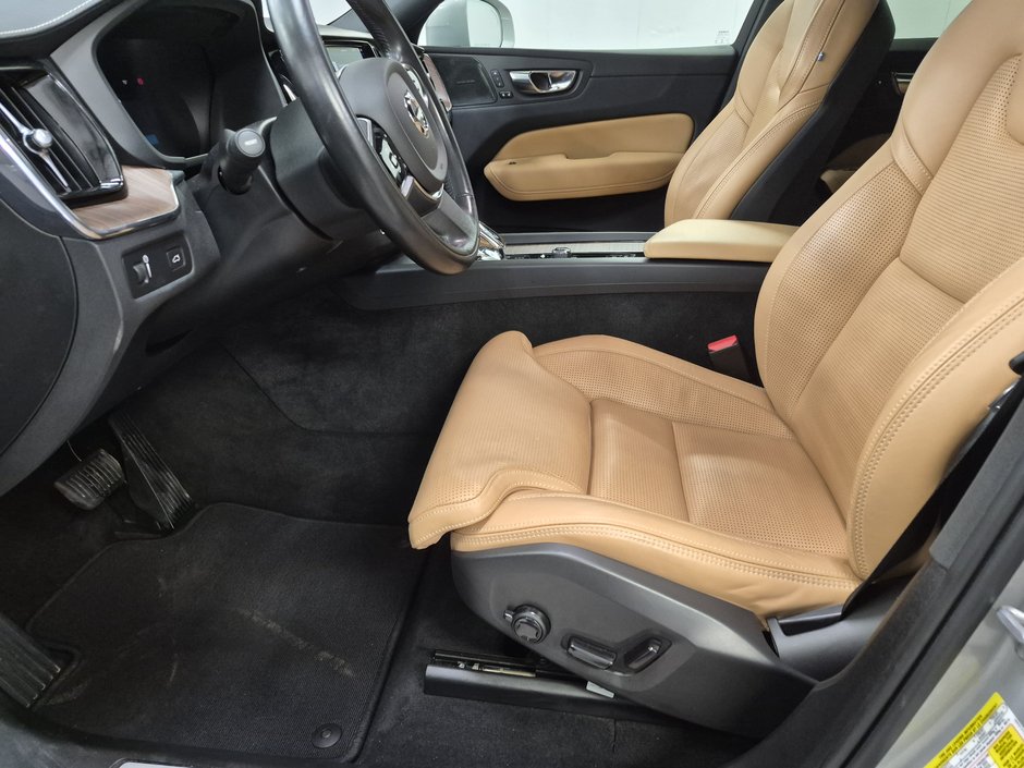 Volvo XC60 INSCRIPTION 2022-3