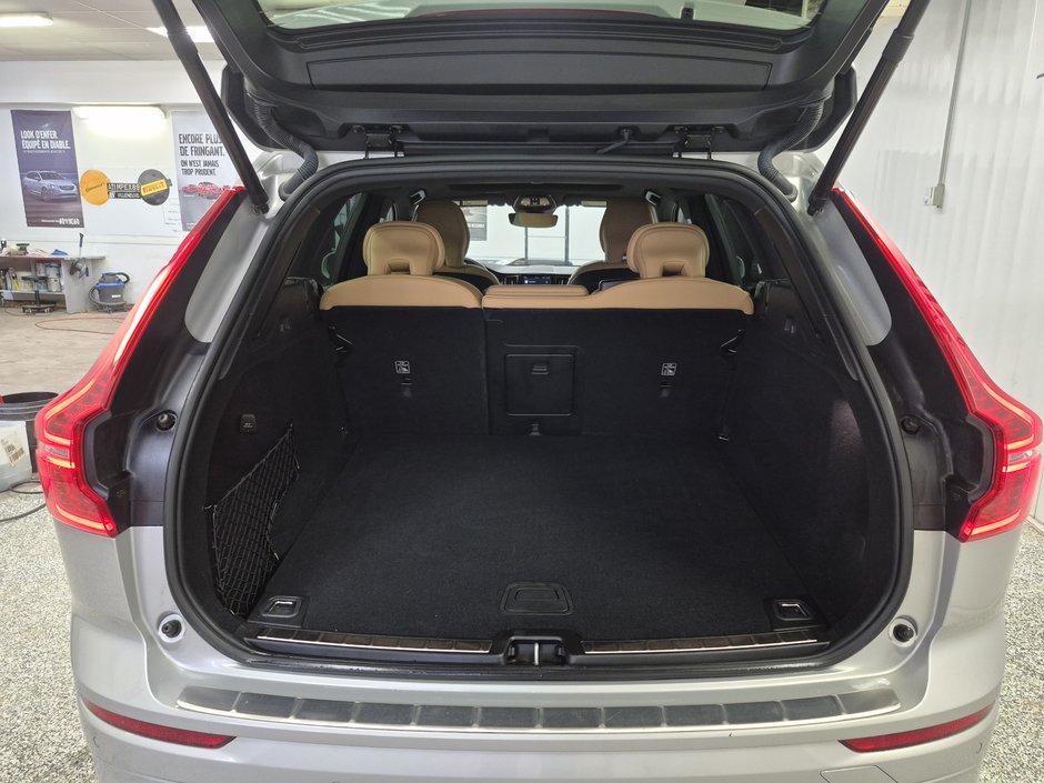 Volvo XC60 INSCRIPTION 2022-13