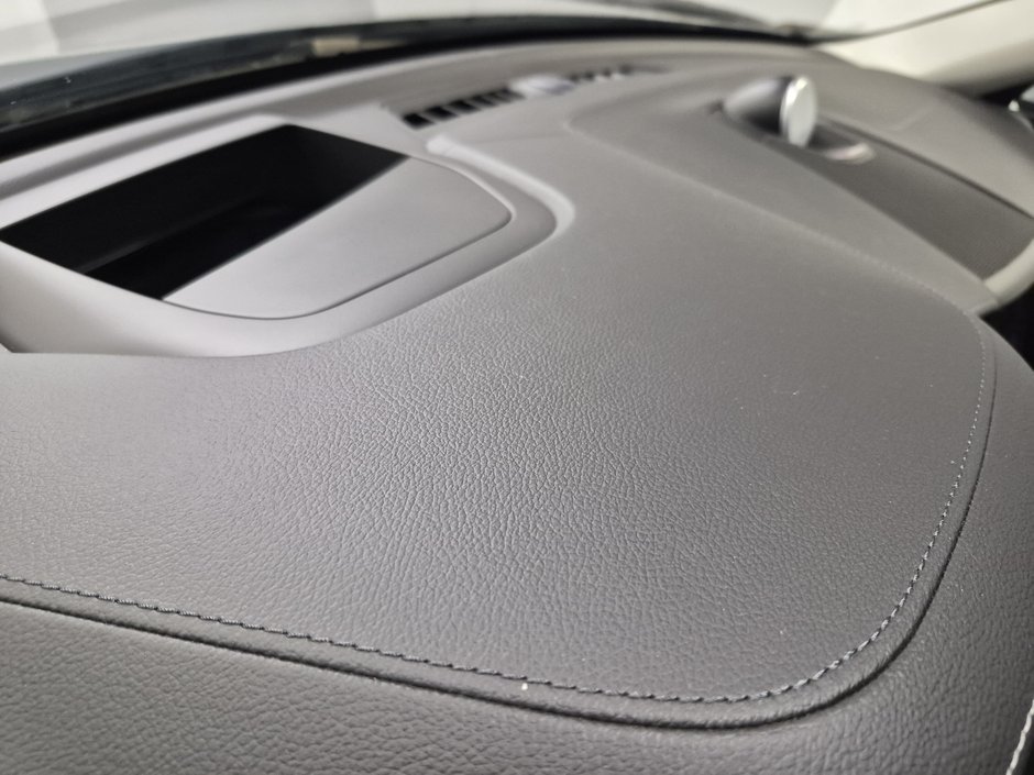 2023 Volvo XC60 ULTIMATE BRIGHT THEME-6