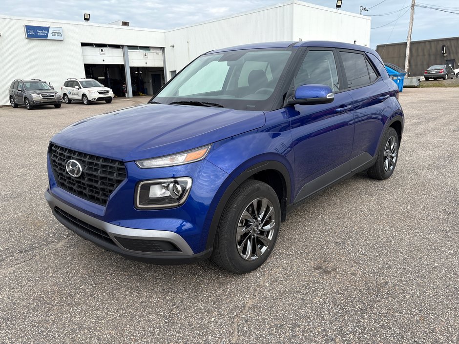 Hyundai Venue Essential 2022 à Sept-Iles, Québec