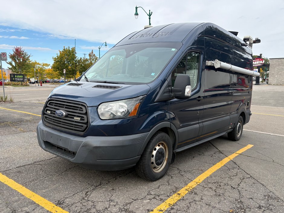 2017 Ford Transit Cargo Van T-350 High Roof 148' in Saint-Sulpice, Quebec