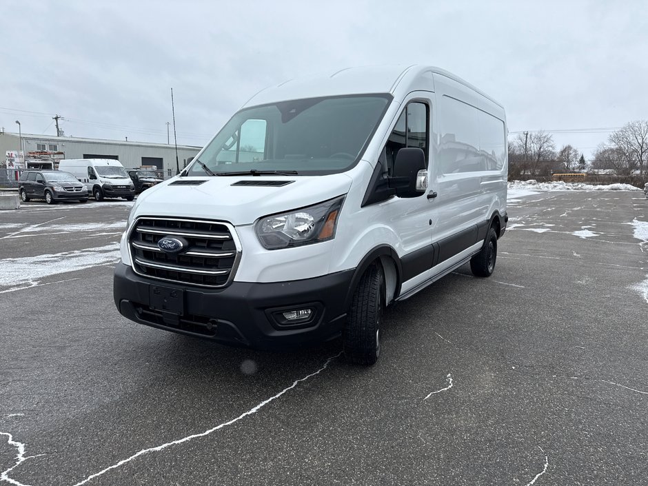 2020 Ford Transit Cargo Van T-250 Medium Roof 148' in Repentigny, Quebec