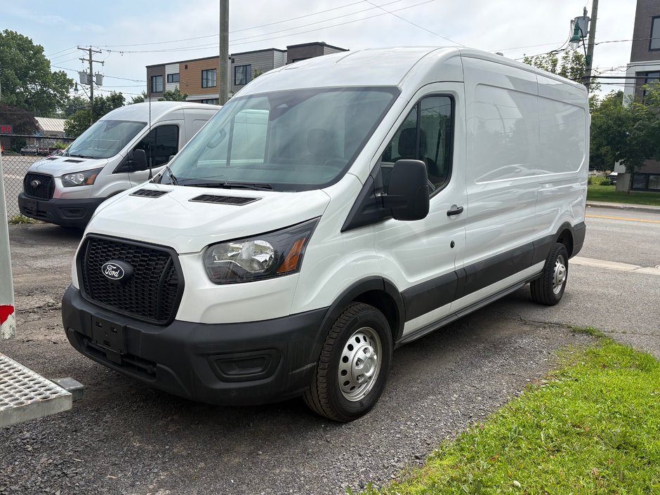 2026 Ford Transit Cargo Van T-250 Medium Roof 148' AWD in Repentigny, Quebec