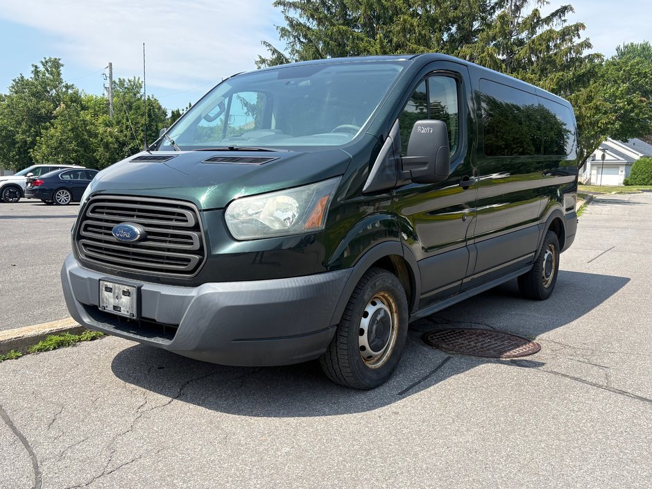 2016 Ford Transit Wagon T-150 XLT Wagon in Repentigny, Quebec