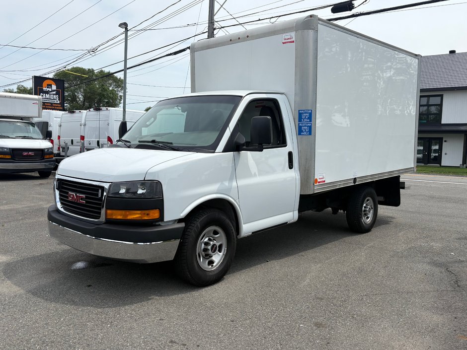2019 GMC Savana Commercial Cutaway 3500 Cube 12' pieds in Repentigny, Quebec