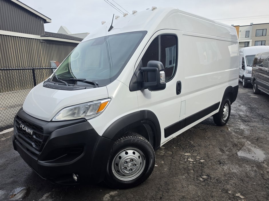Ram ProMaster Cargo Van 2500 High Roof 136' 2023 à Repentigny, Québec