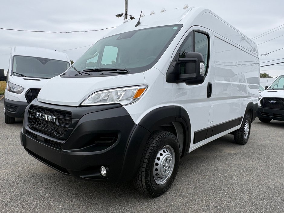 Ram ProMaster Cargo Van 2500 High Roof 136' 2025 à Saint-Sulpice, Québec
