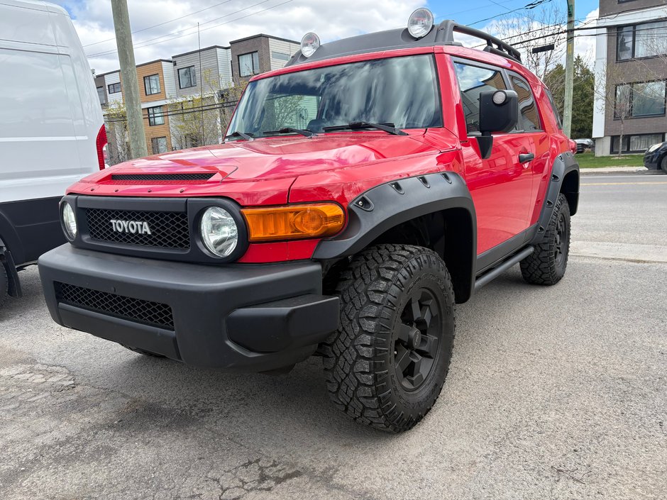 Toyota FJ Cruiser Trail Teams Special Edition 2012 à Repentigny, Québec
