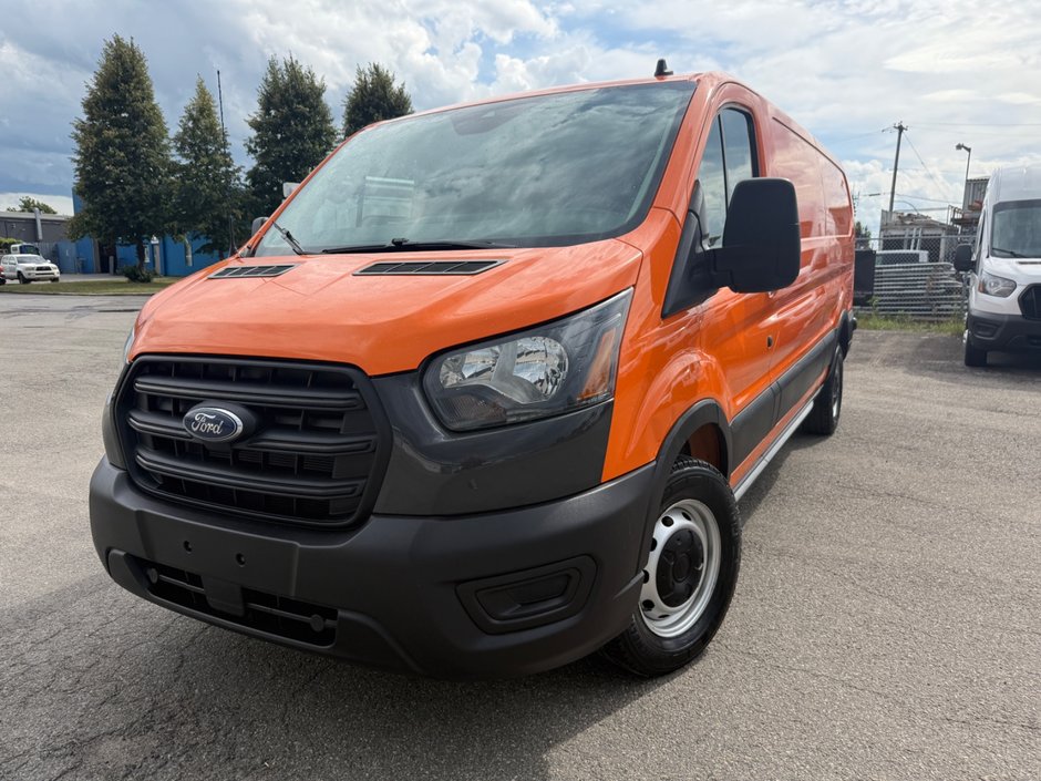 2020 Ford Transit Cargo Van T-250 Low Roof 148' in Saint-Sulpice, Quebec