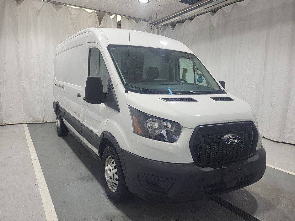 2026 Ford Transit Cargo Van T-250 Medium Roof 148' AWD in Repentigny, Quebec