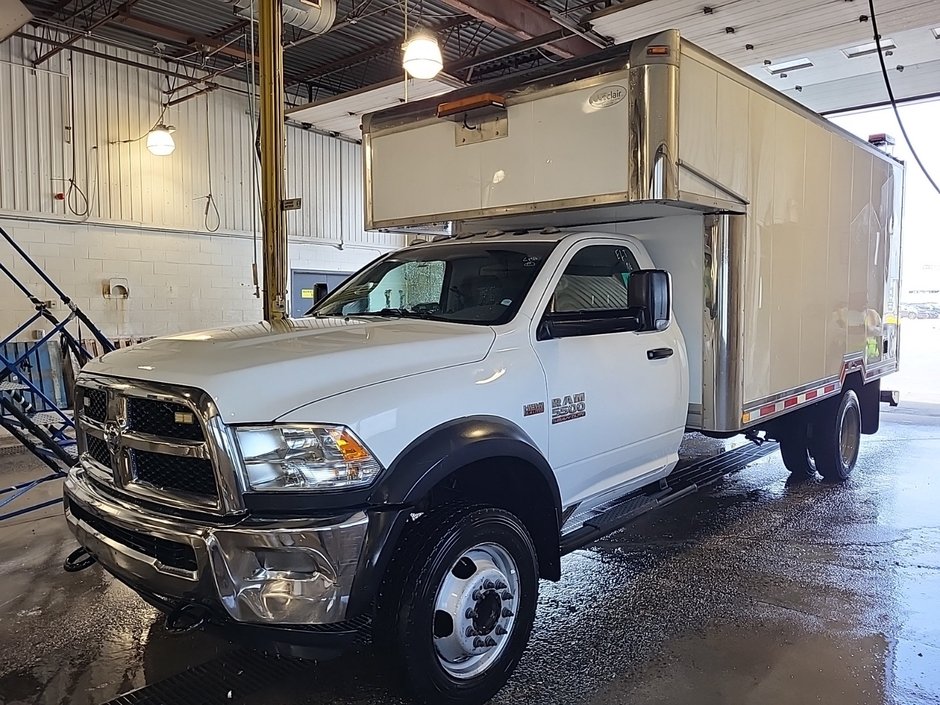 2018 Ram 5500 Chassis ST Cube 16' in Repentigny, Quebec