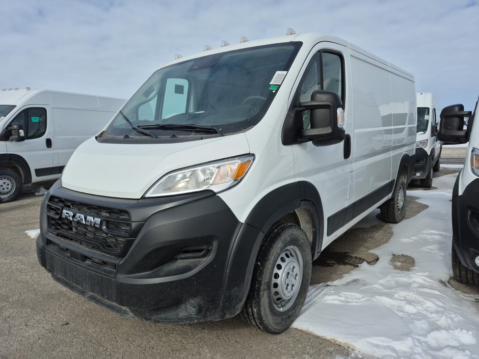 Ram ProMaster Cargo Van 1500 Low Roof 136' 2025 à Repentigny, Québec