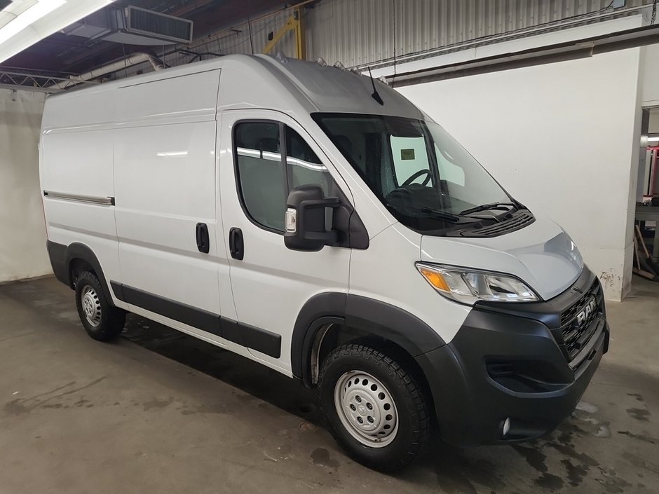 Ram ProMaster Cargo Van 2500 High Roof 136' 2025 à Repentigny, Québec