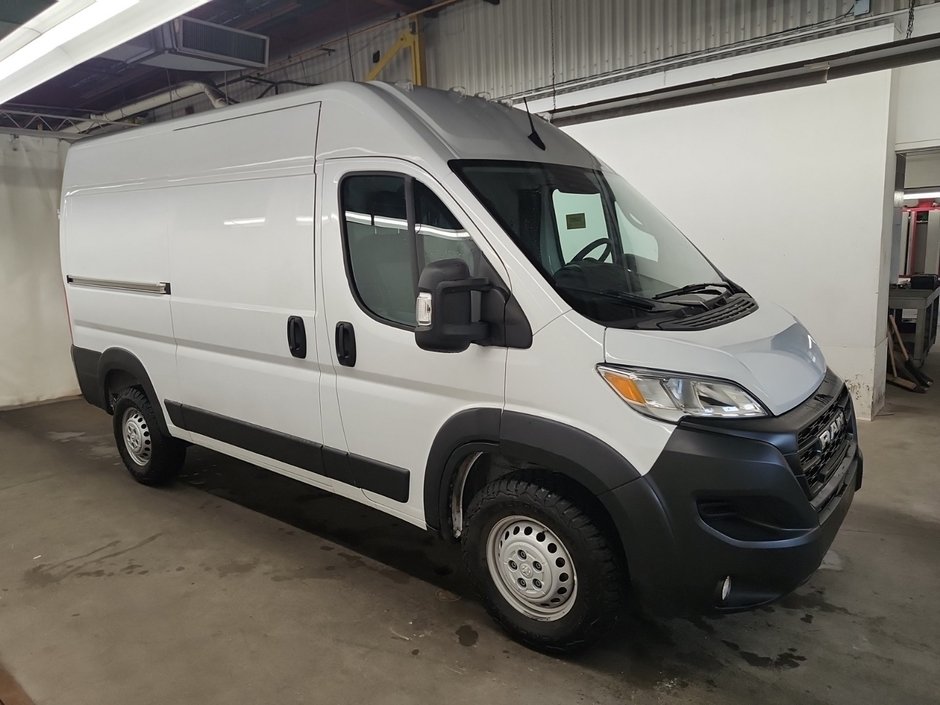 2025 Ram ProMaster Cargo Van 2500 High Roof 136' in Repentigny, Quebec
