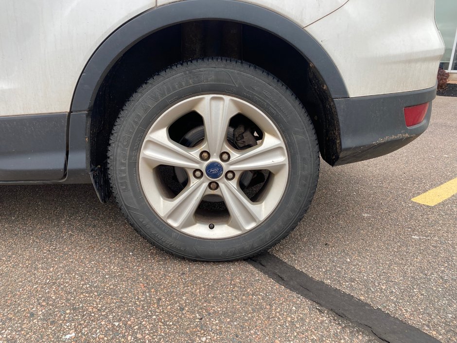 Ford Escape SE 2015-1