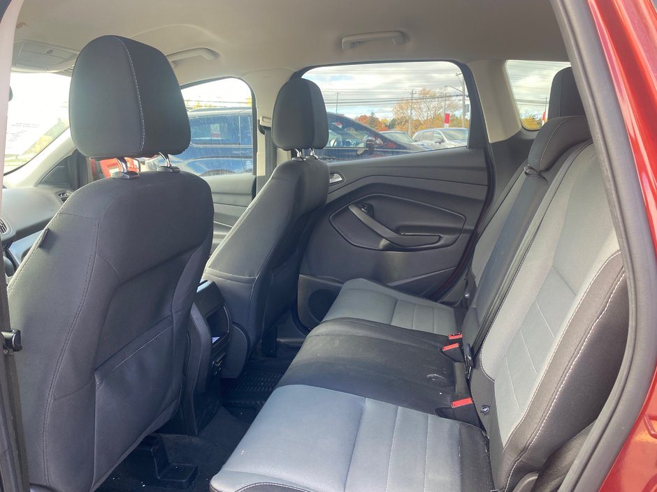 Ford Escape SE 2016-8