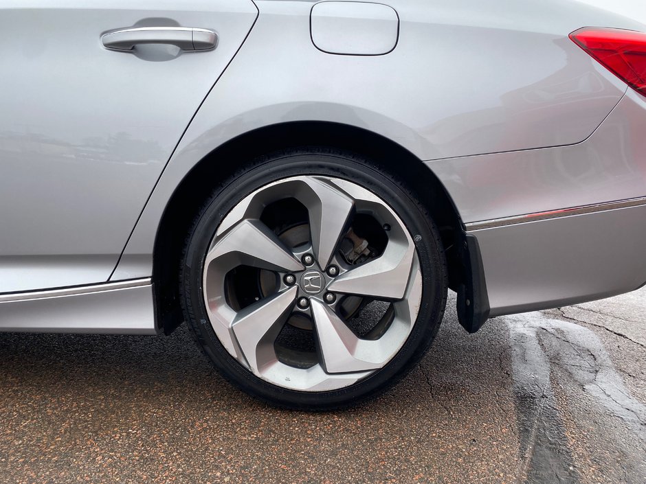 2019 Honda Accord Sedan Touring-3