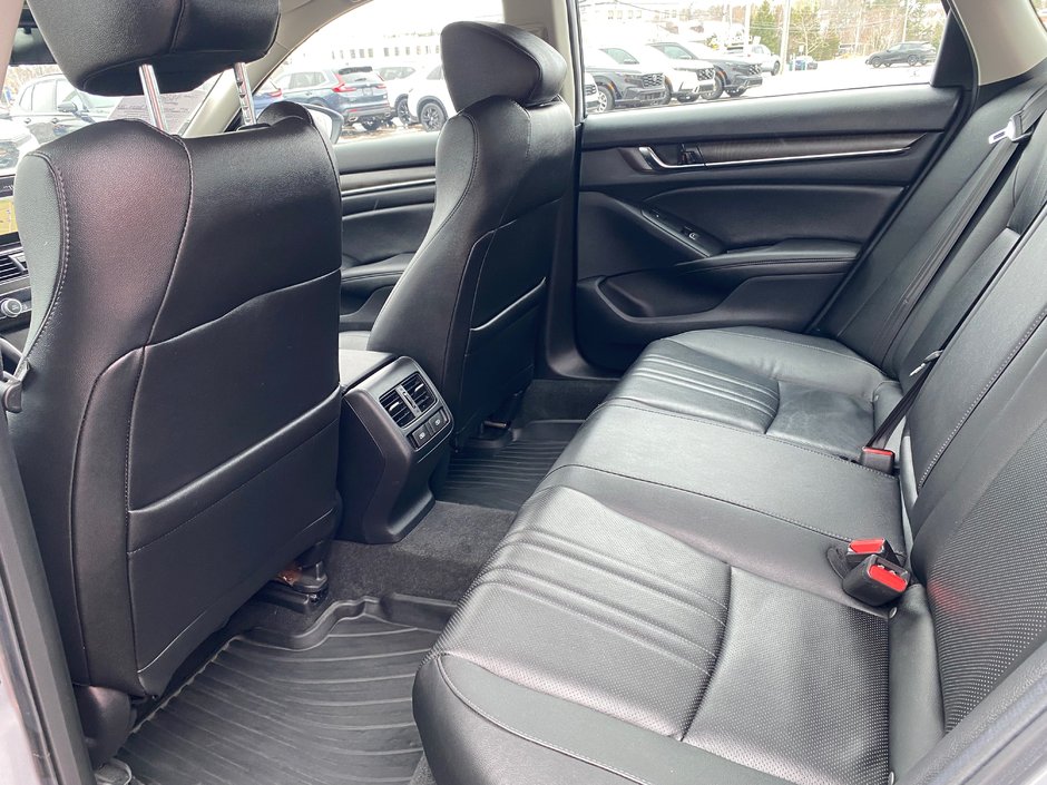 2019 Honda Accord Sedan Touring-6