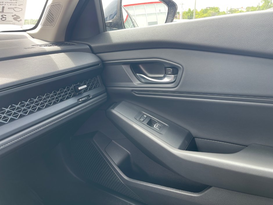 2023 Honda Accord Sedan EX-19