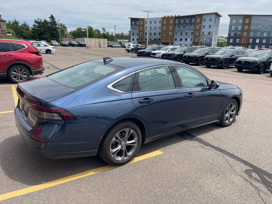 2023 Honda Accord Sedan EX-18
