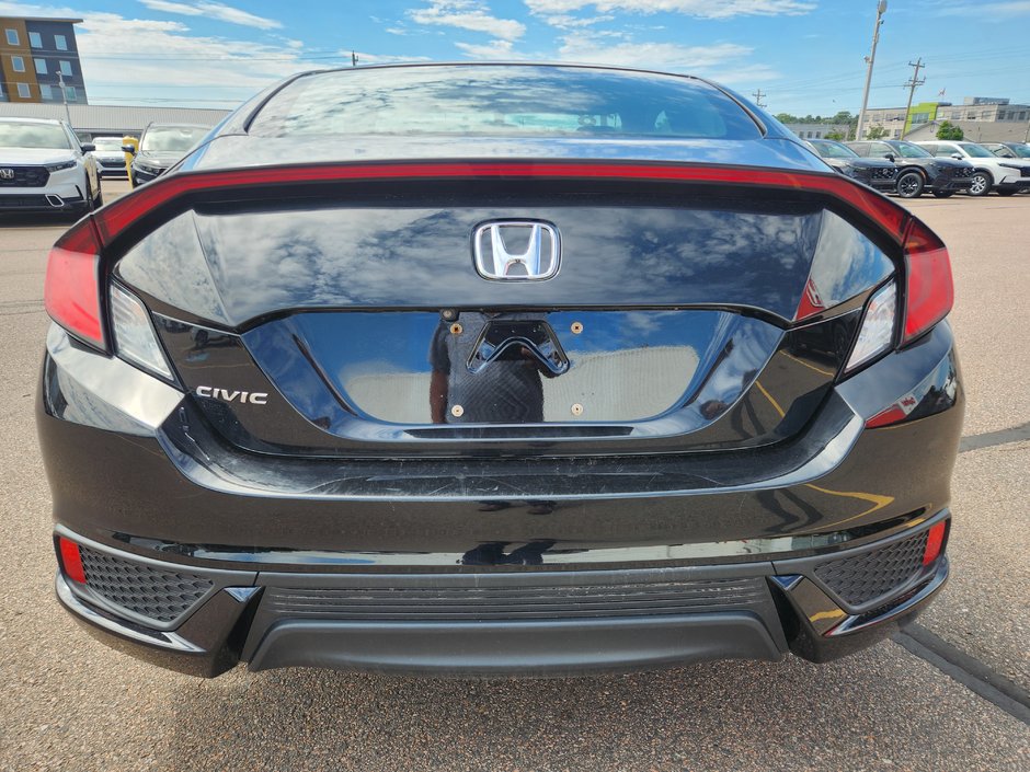 Honda Civic Coupe EX-T 2018-1