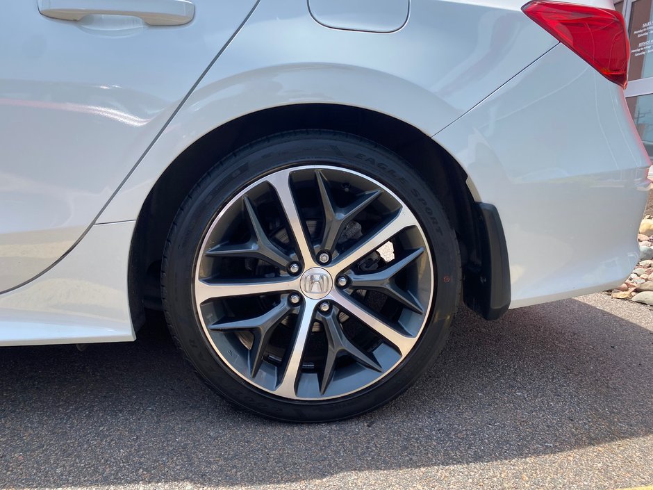 Honda Civic Sedan Touring 2024-4