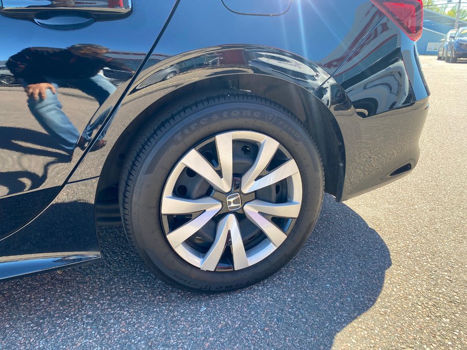 2025 Honda Civic Sedan LX-4