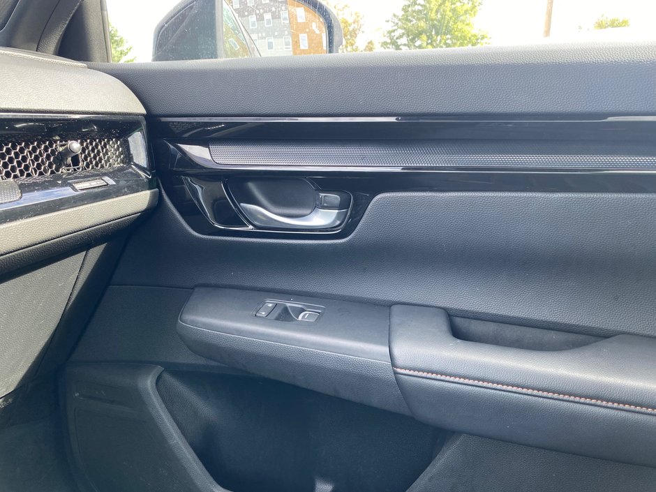 Honda CR-V Hybrid Touring 2023-3