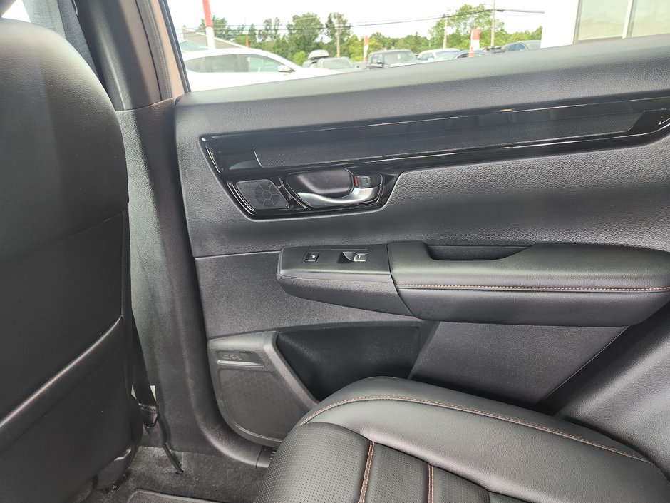 Honda CR-V HYBRID Touring 2024-10
