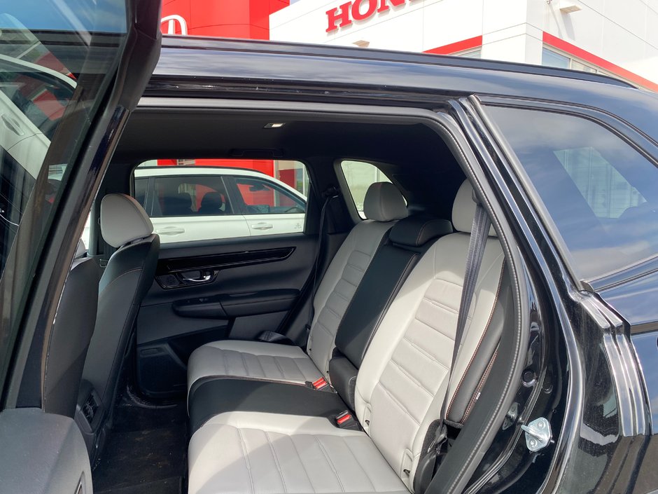 2026 Honda CR-V Hybrid Touring-5