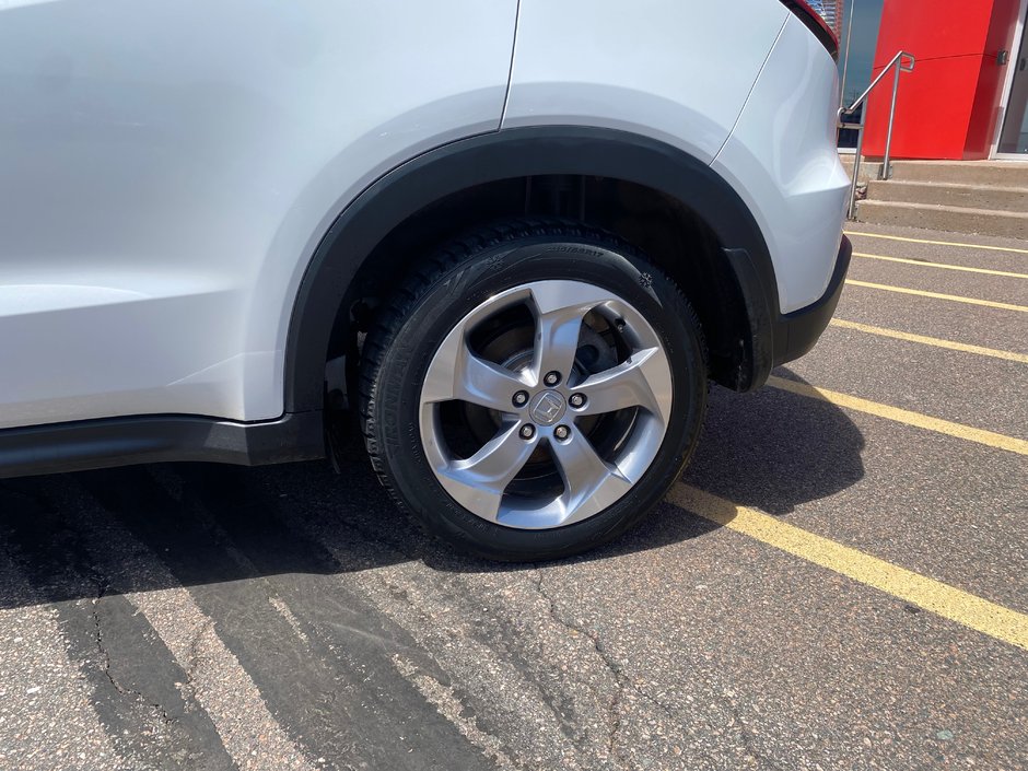 2022 Honda HR-V LX-3