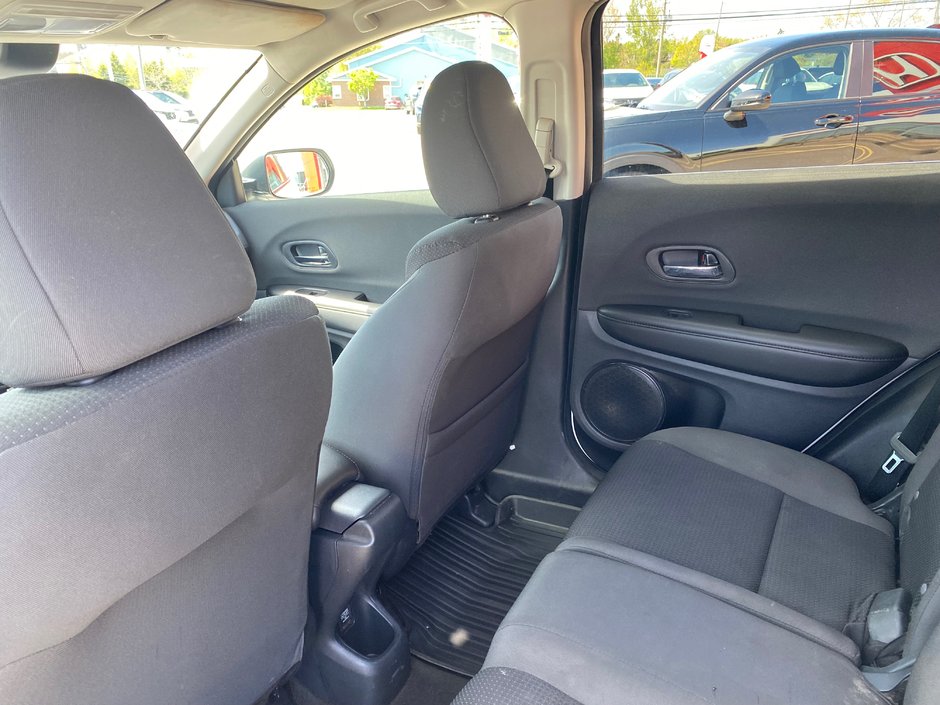 2022 Honda HR-V LX-5