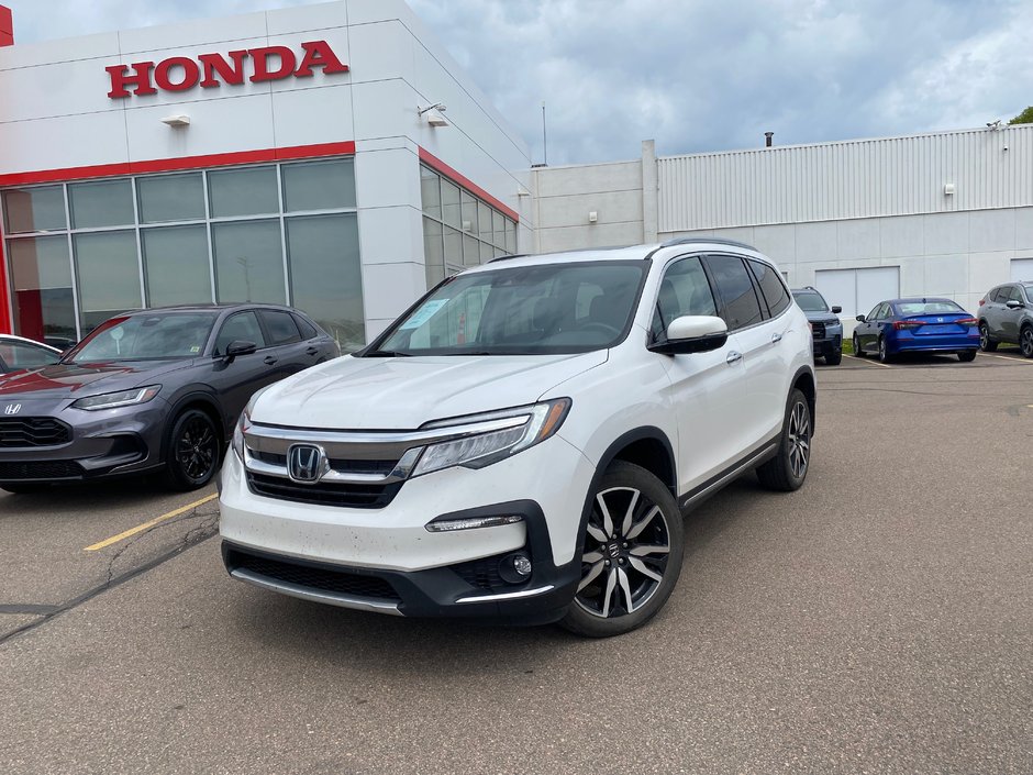 2022 Honda Pilot Touring 7-Passenger-0