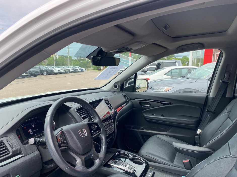 2022 Honda Pilot Touring 7-Passenger-5