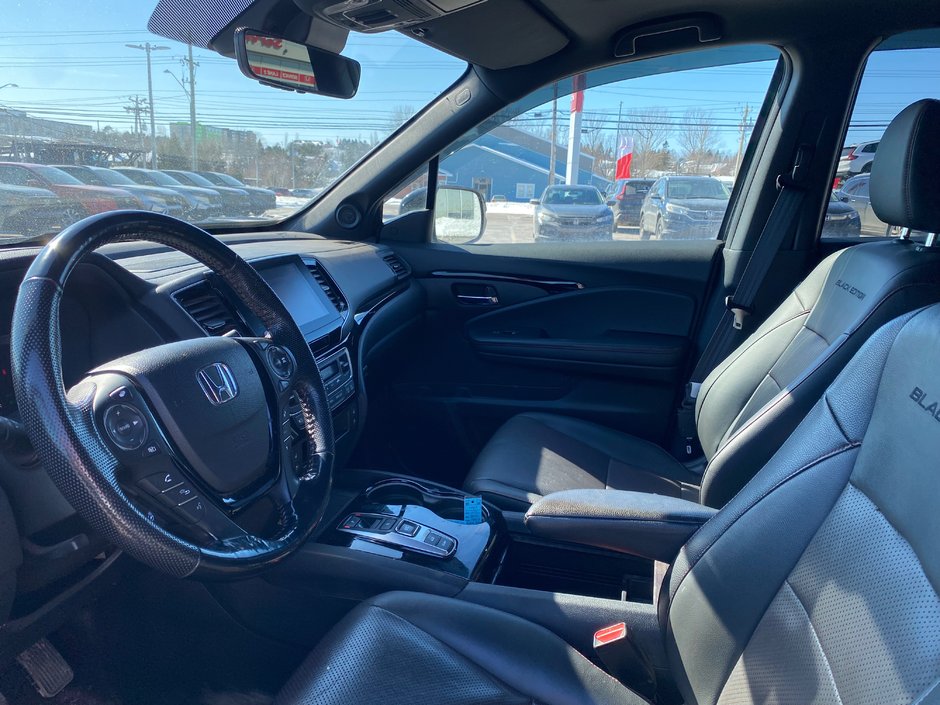 2022 Honda Ridgeline Black Edition-5