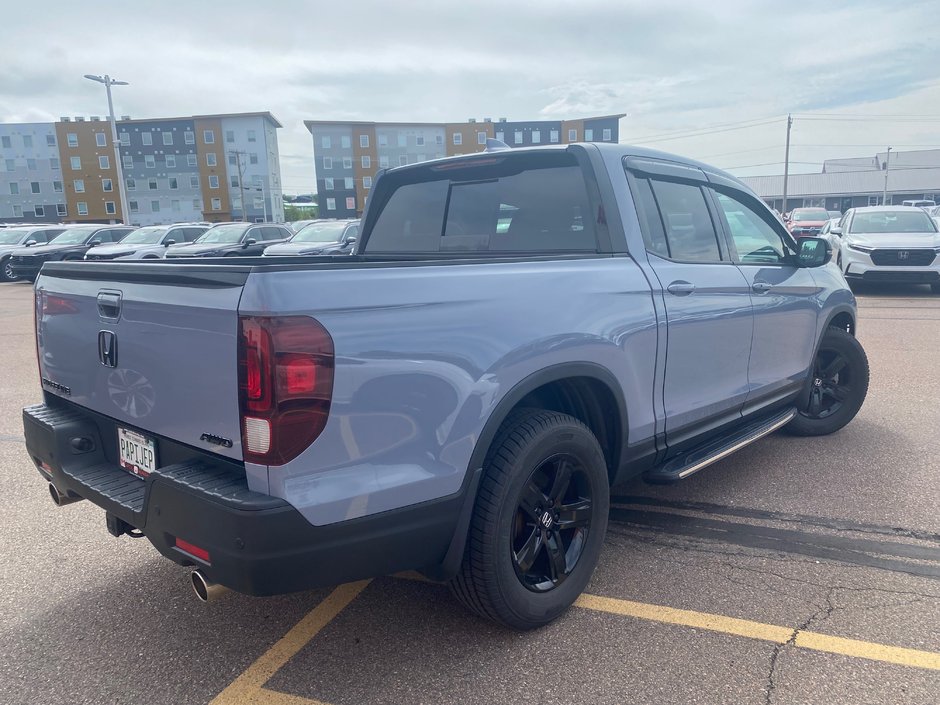 2022 Honda Ridgeline Black Edition-6