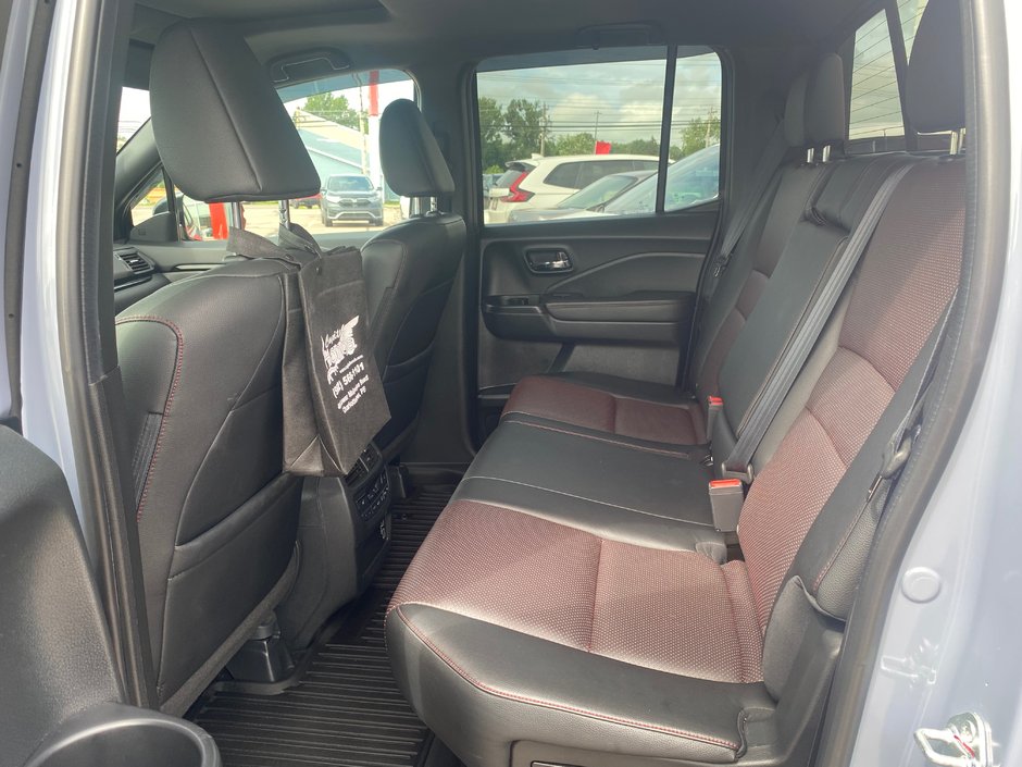 2022 Honda Ridgeline Black Edition-8