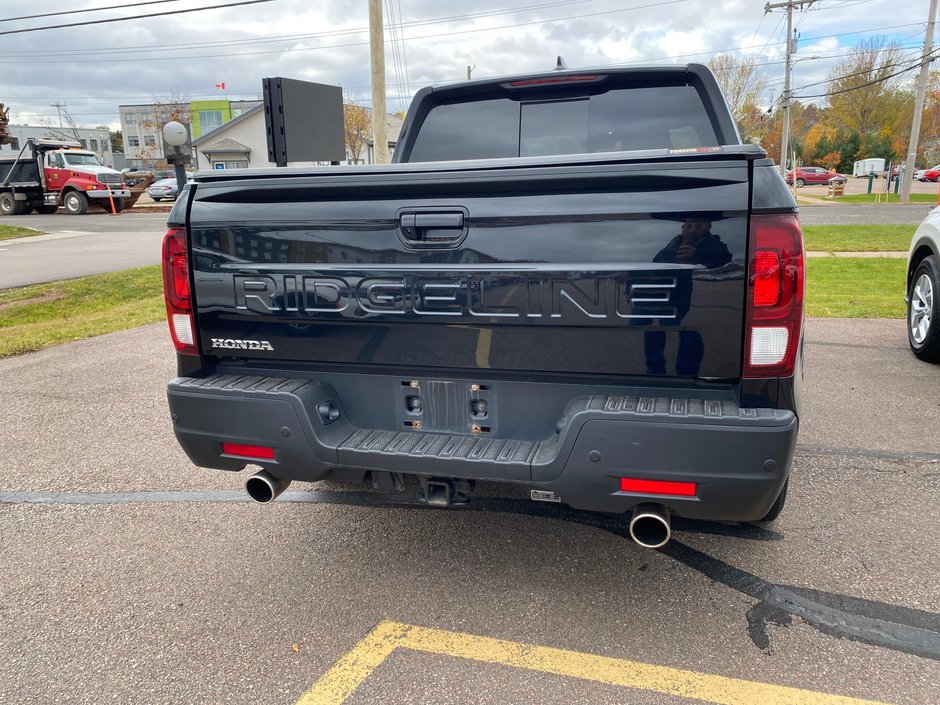 2024 Honda Ridgeline Black Edition-2