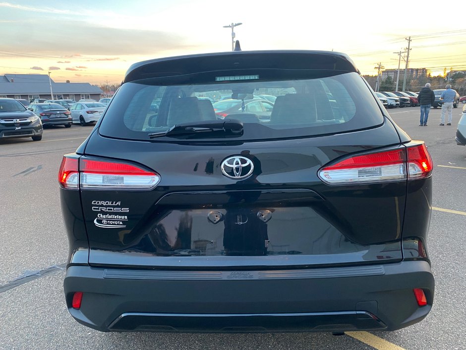 Toyota Corolla Cross L 2023-3