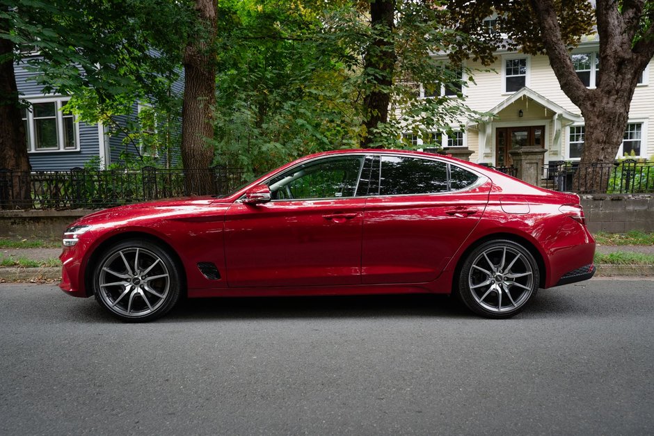 2023 GENESIS G70 2.0T Prestige