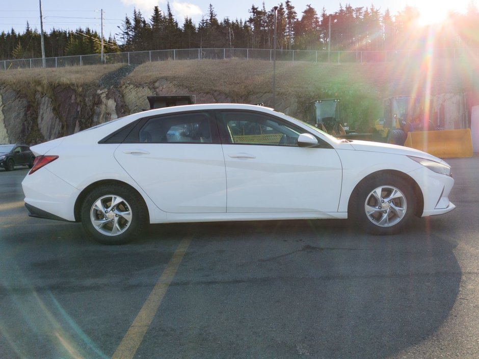 2021 Hyundai Elantra Essential