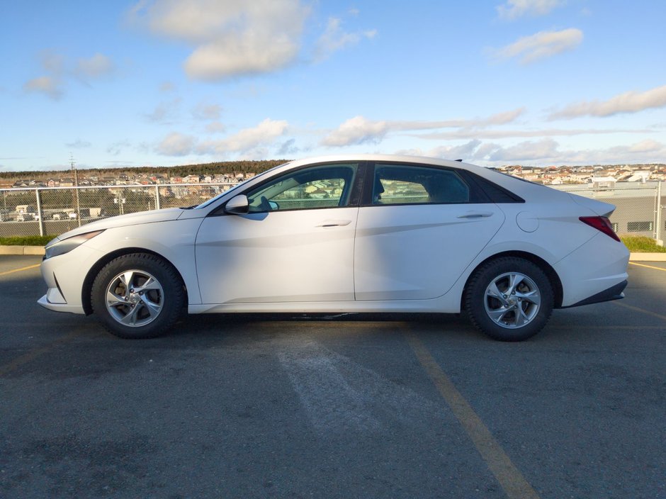 2021 Hyundai Elantra Essential