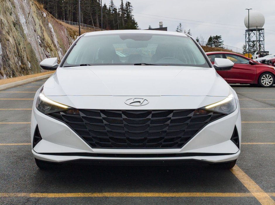 2022 Hyundai Elantra Preferred