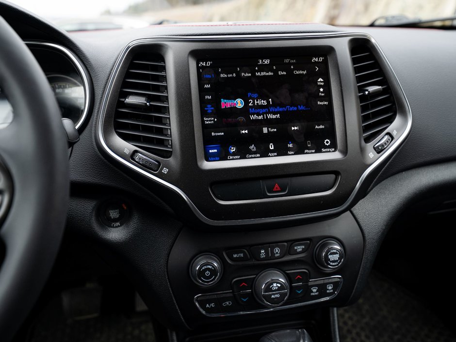 2022 Jeep Cherokee Trailhawk